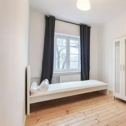Rent this 5 bed room on Aronsstraße 96 in 12057 Berlin, Germany