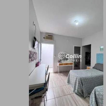 Buy this 3 bed house on Rua Tocantins in Vila Celeste, Uberaba - MG