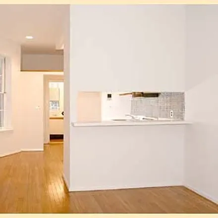 Rent this studio apartment on 236 E 81st St