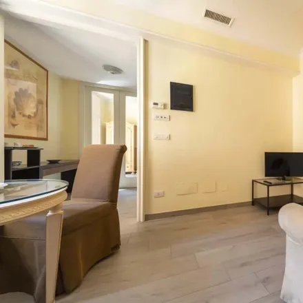 Image 4 - Via Massimo D'Azeglio, 35, 40123 Bologna BO, Italy - Apartment for rent