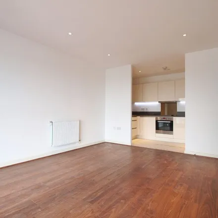 Rent this 1 bed apartment on Ealing Road in London, TW8 0LN