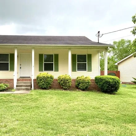 Rent this 3 bed house on 437 Sideline Drive in Oak Grove, Christian County