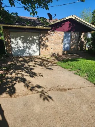 Rent this 3 bed house on 2450 Avenue A in Lakeview, Grand Prairie