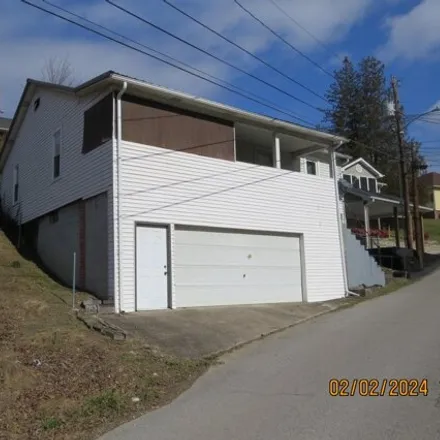 Buy this 2 bed house on 157 Keller Street in Cumberland, KY 40823
