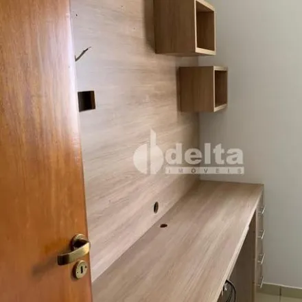 Buy this 3 bed house on Rua Joaquim Vieira Sobrinho in Vigilato Pereira, Uberlândia - MG