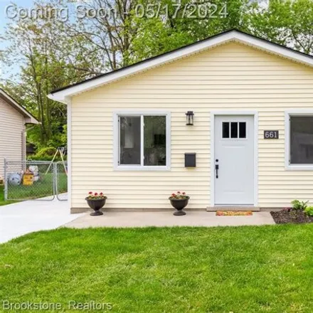 Buy this 3 bed house on 661 West Lincoln Avenue in Madison Heights, MI 48071