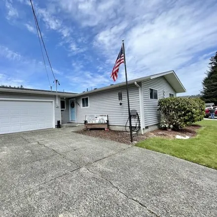 Buy this 3 bed house on Lower Umpqua Hospital in 600 Ranch Road, Reedsport