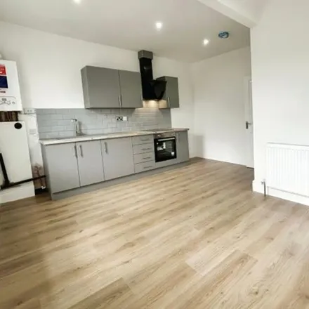 Image 3 - Willow Lane, Huddersfield, HD1 6HN, United Kingdom - Apartment for rent