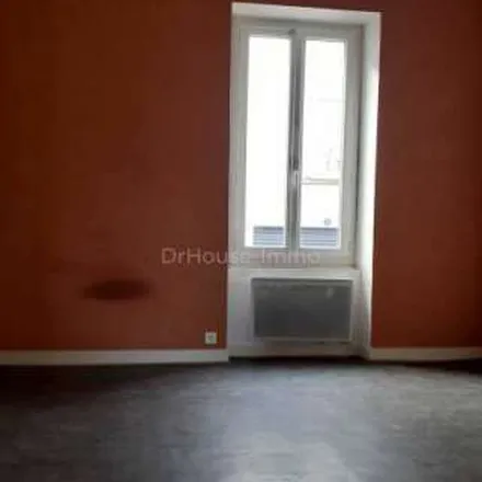 Rent this 3 bed apartment on 2 Rue de la Citadelle in 79200 Parthenay, France