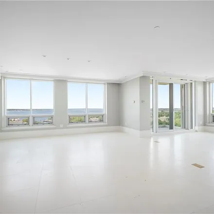 Buy this 6 bed condo on Carnegie Abbey Club in Carnegie Harbor Drive, Portsmouth
