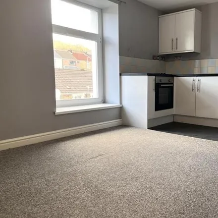 Rent this 1 bed apartment on Neath Road in Swansea, SA6 8JW