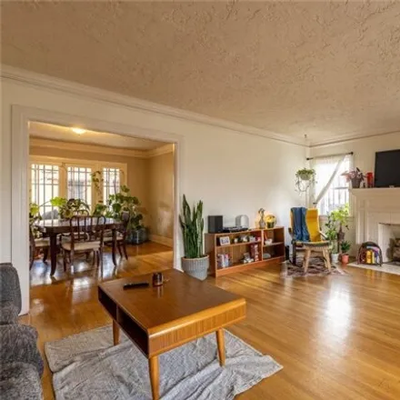 Image 7 - Kenmore Avenue, Los Angeles, CA 90027, USA - House for sale
