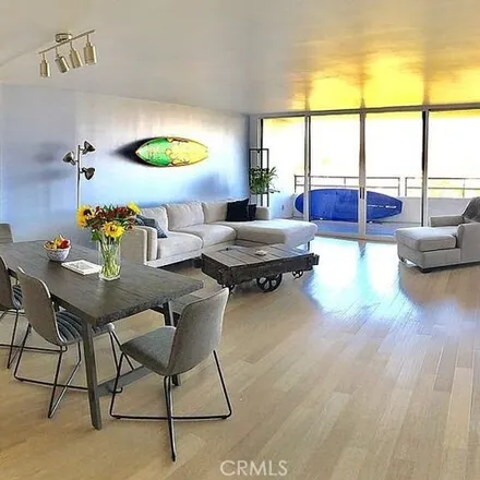 Buy this 3 bed condo on Marina City Club in 4333 Admiralty Way, Los Angeles County