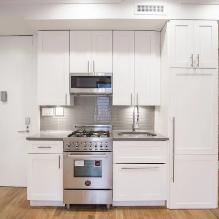 Rent this 3 bed apartment on 234 East 24th Street in New York, NY 10010