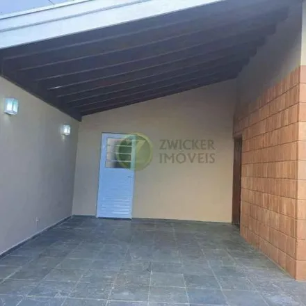 Buy this 3 bed house on Rua Aviador Anesia Pinheiro Machado in Parque Jardim Europa, Bauru - SP