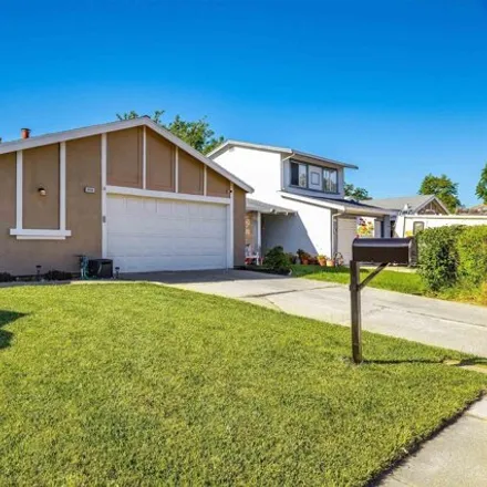 Buy this 3 bed house on 2364 Sequoia Drive in Antioch, CA 94509