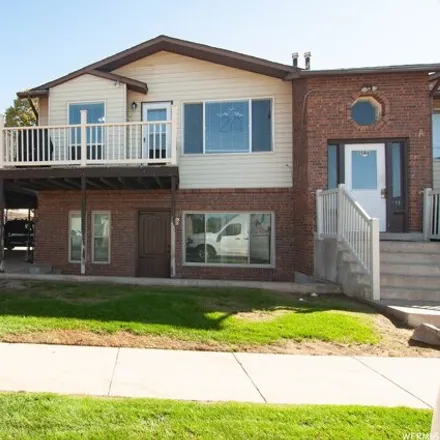 Buy this 3 bed condo on 5571 South 2800 West in Roy, UT 84067