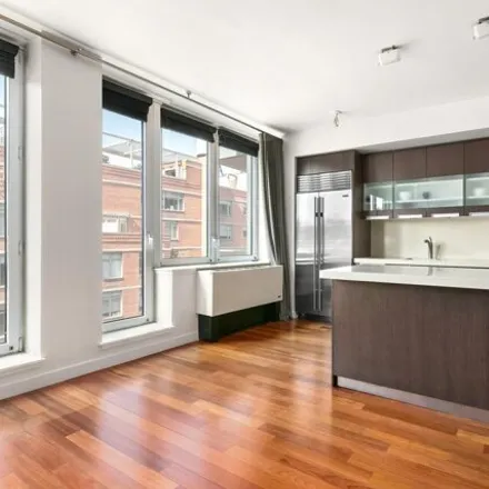 Image 2 - 125 West 21st Street, New York, NY 10011, USA - Condo for sale