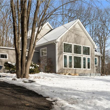Rent this 4 bed house on 15 North Mark Drive in Oxford, CT 06478