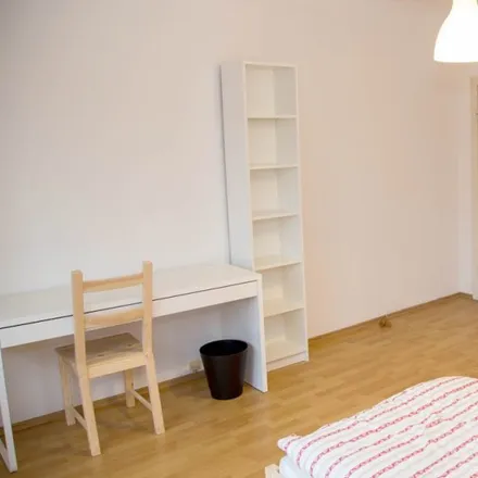 Image 2 - Wandsbeker Chaussee, 22089 Hamburg, Germany - Room for rent