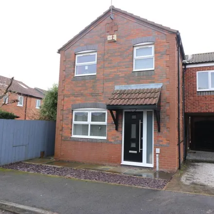 Rent this 4 bed house on Wingfield Way in East Riding of Yorkshire, HU17 8FR