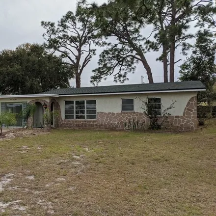 Rent this 3 bed house on 171 Pinecrest Street in Titusville, FL 32780