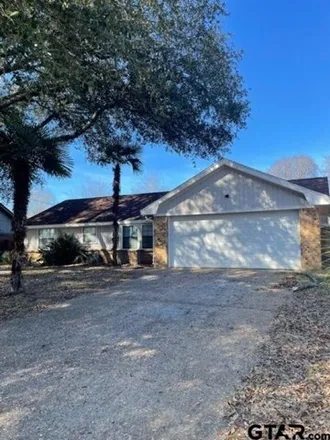Rent this 3 bed house on 409 Shelly Street in Whitehouse, TX 75791