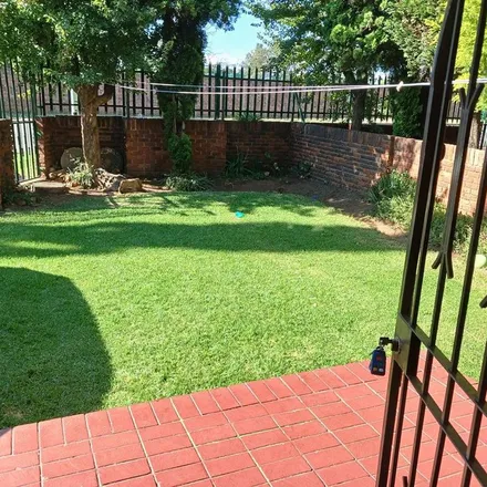 Image 5 - Boksburg Stadium, Jubilee Road, Boksburg-Suid, Boksburg, 1459, South Africa - Townhouse for rent