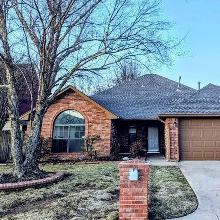 Buy this 3 bed house on 4813 Se 86th Ter in Oklahoma City, Oklahoma