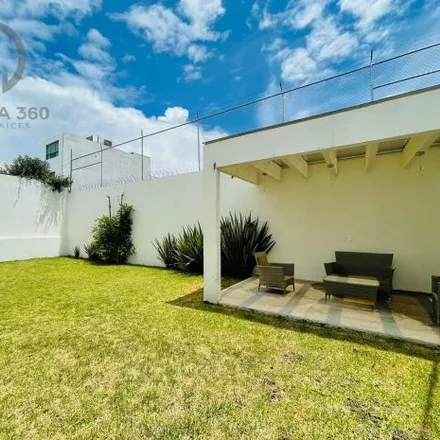 Buy this 4 bed house on Avenida Los Pirules 3 in 42083 Pachuca, HID