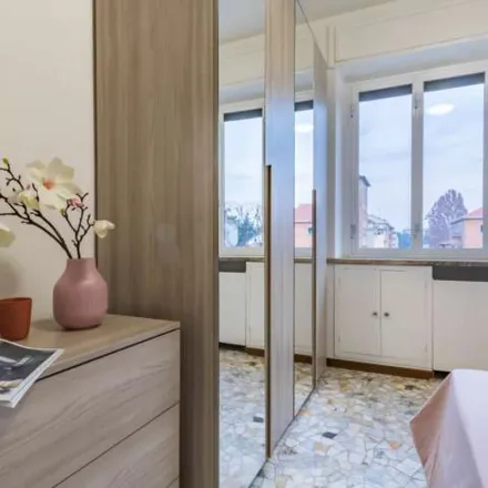 Image 4 - Via Veglia 30, 20159 Milan MI, Italy - Apartment for rent