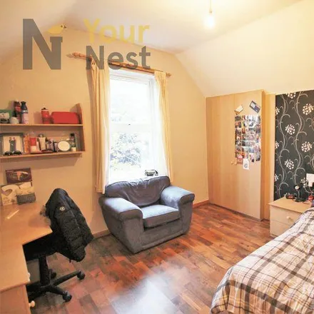 Rent this 5 bed townhouse on 6 Otley Road in Leeds, LS6 4DJ
