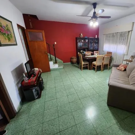 Buy this 3 bed house on Pepe in Avenida Sir Alexander Fleming, Martínez Oeste