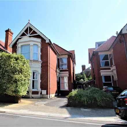Rent this 1 bed apartment on 9 Nettlecombe Avenue in Portsmouth, PO4 0QP