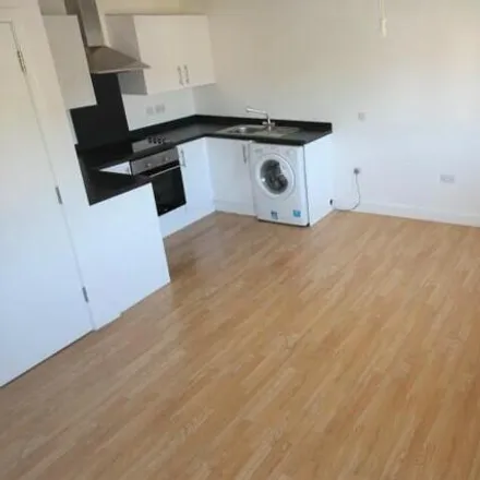 Image 2 - unnamed road, Pudsey, LS13 4FA, United Kingdom - Apartment for rent