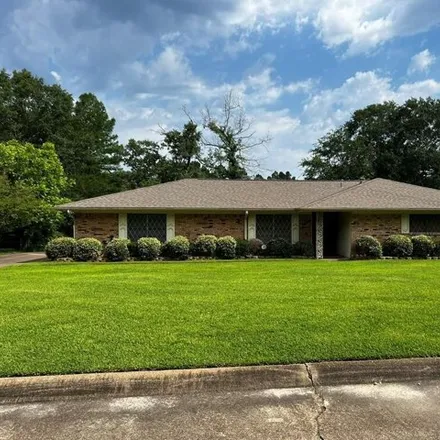 Buy this 3 bed house on 461 Englewood Drive in Lufkin, TX 75901