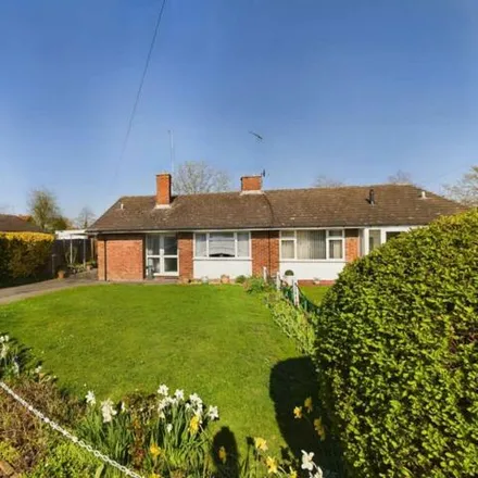 Buy this 2 bed house on unnamed road in Weston Turville, HP22 5SP