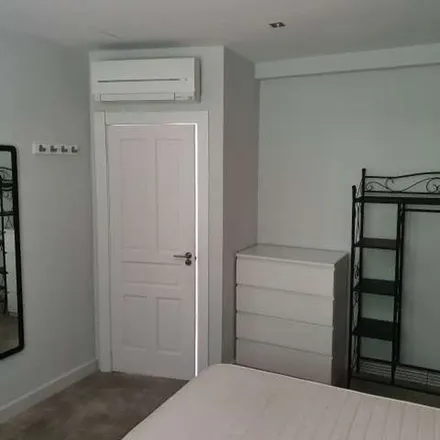 Rent this 6 bed apartment on Bicipalma 21 in Plaça Alexander Fleming, 07004 Palma