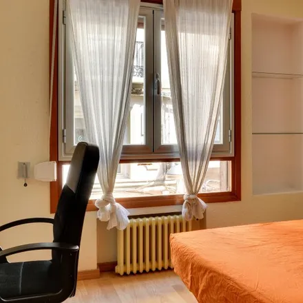 Rent this 5 bed room on Instituto Aragonés de Fomento in Calle del Teniente Coronel Valenzuela, 50004 Zaragoza