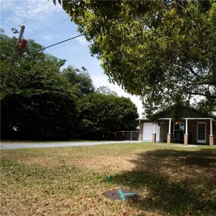 Buy this 3 bed house on 5199 Southeast 108th Place in Belleview, FL 34420