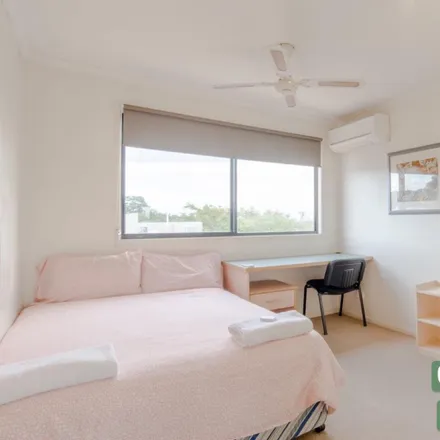 Rent this 1 bed room on 94 Davrod Street in Robertson QLD 4109, Australia
