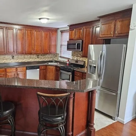 Rent this 5 bed house on 200 North 2nd Street in Roseville, Newark