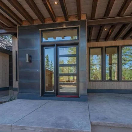 Image 2 - 11576 Henness Road, Truckee, CA 96161, USA - House for sale