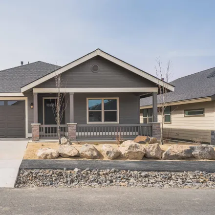 Buy this 2 bed house on 2789 Southwest 23rd Street in Redmond, OR 97756