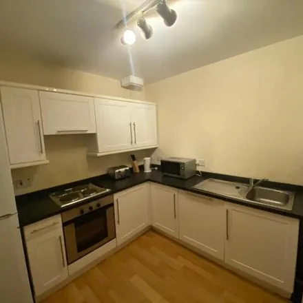Rent this 4 bed apartment on 224 Morrison Street in City of Edinburgh, EH3 8EB