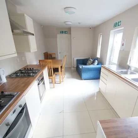Image 3 - 265 Swan Lane, Coventry, CV2 4GH, United Kingdom - Apartment for rent