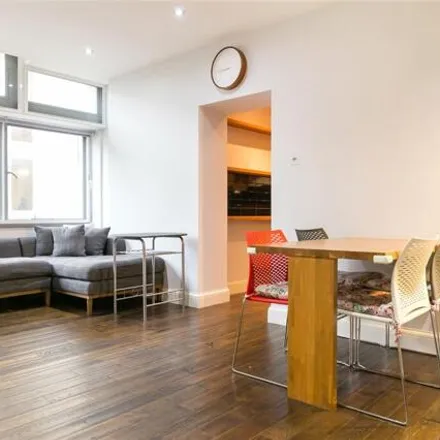 Image 5 - Metro Central Heights, 119 Newington Causeway, London, SE1 6FJ, United Kingdom - Room for rent