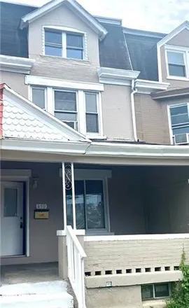 Image 1 - Jesse Johnson Funeral Home, 426 Hanover Avenue, Hanover Acres, Allentown, PA 18109, USA - Townhouse for sale