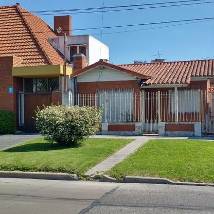 Buy this 3 bed house on Liniers 304 in Bernal Este, B1878 FDC Bernal