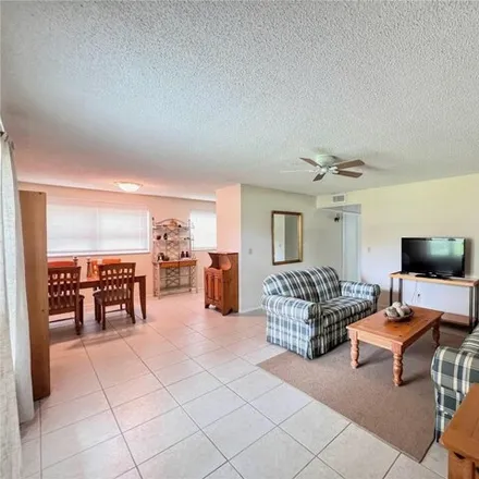 Rent this 2 bed condo on 51 Woodland Dr Apt 102 in Vero Beach, Florida